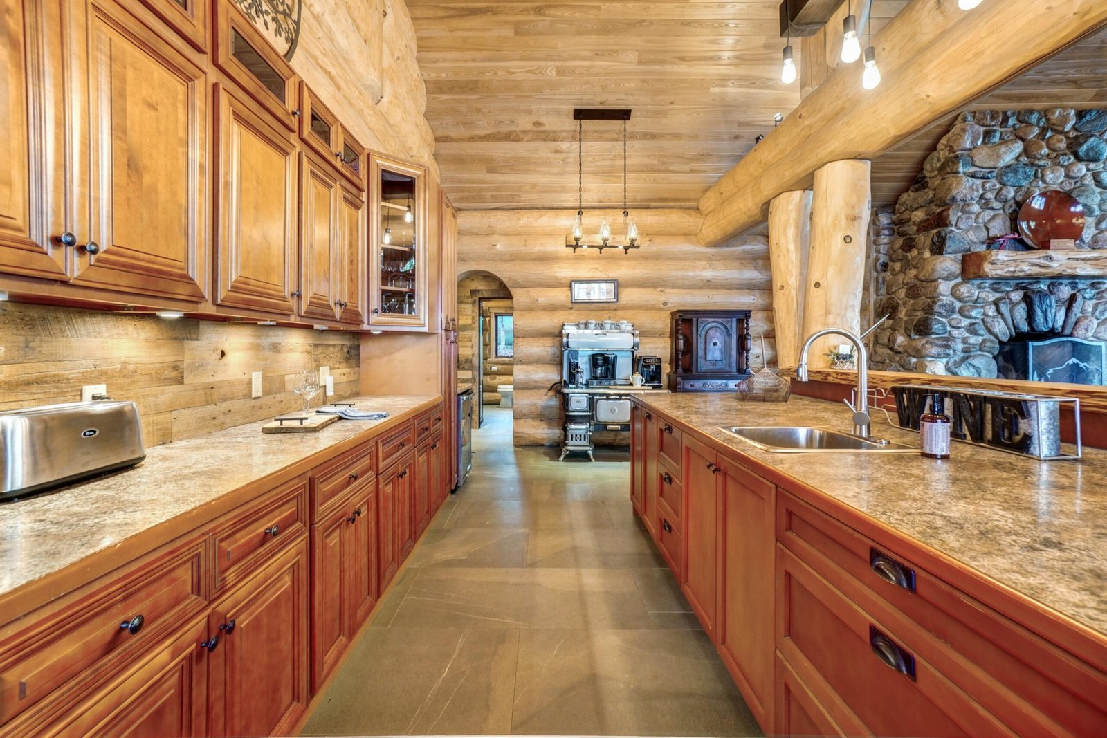 Gold Lake, Spur 6-1-8